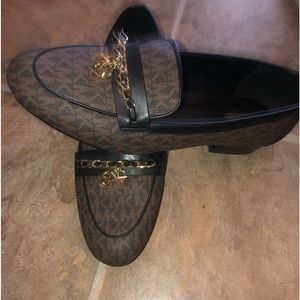 Michael kors loafer like new worn 1-2 x